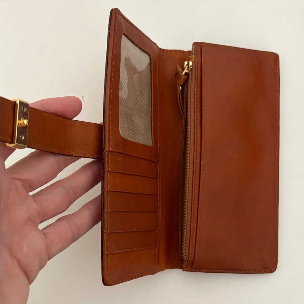 Michael Kors Tan Wallet with‎ Gold Details